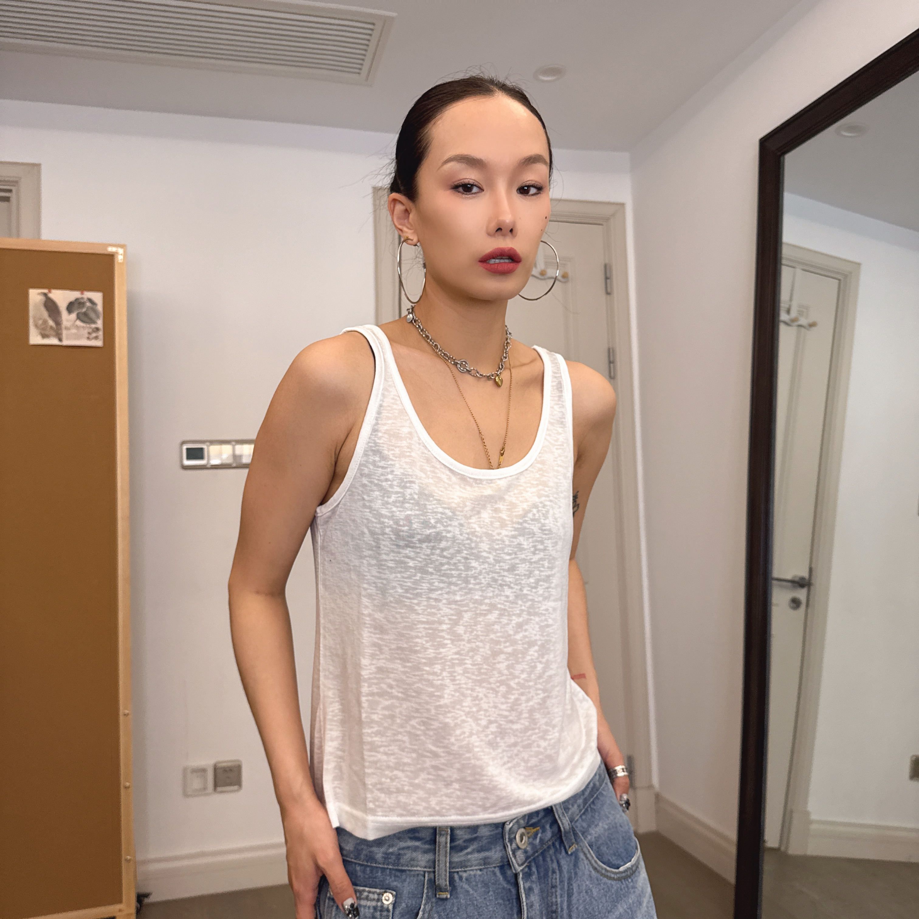 低调有气质莱赛尔背心夏季新款圆领纯色休闲风无袖上衣女百搭5011