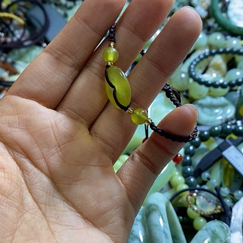 岫玉手绳未镶嵌一个