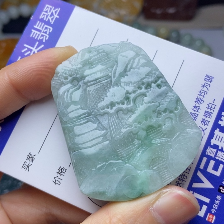翡翠颈饰未镶嵌翡翠