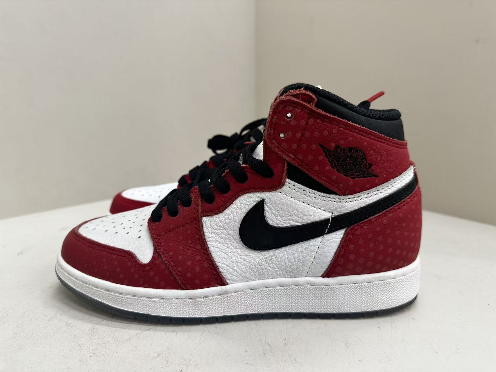 nike aj1 蜘蛛侠 经典配色板鞋 37.5码 全新原盒