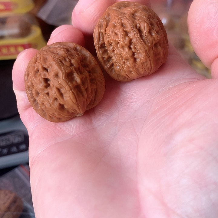 文玩核桃吊坠35老雨点