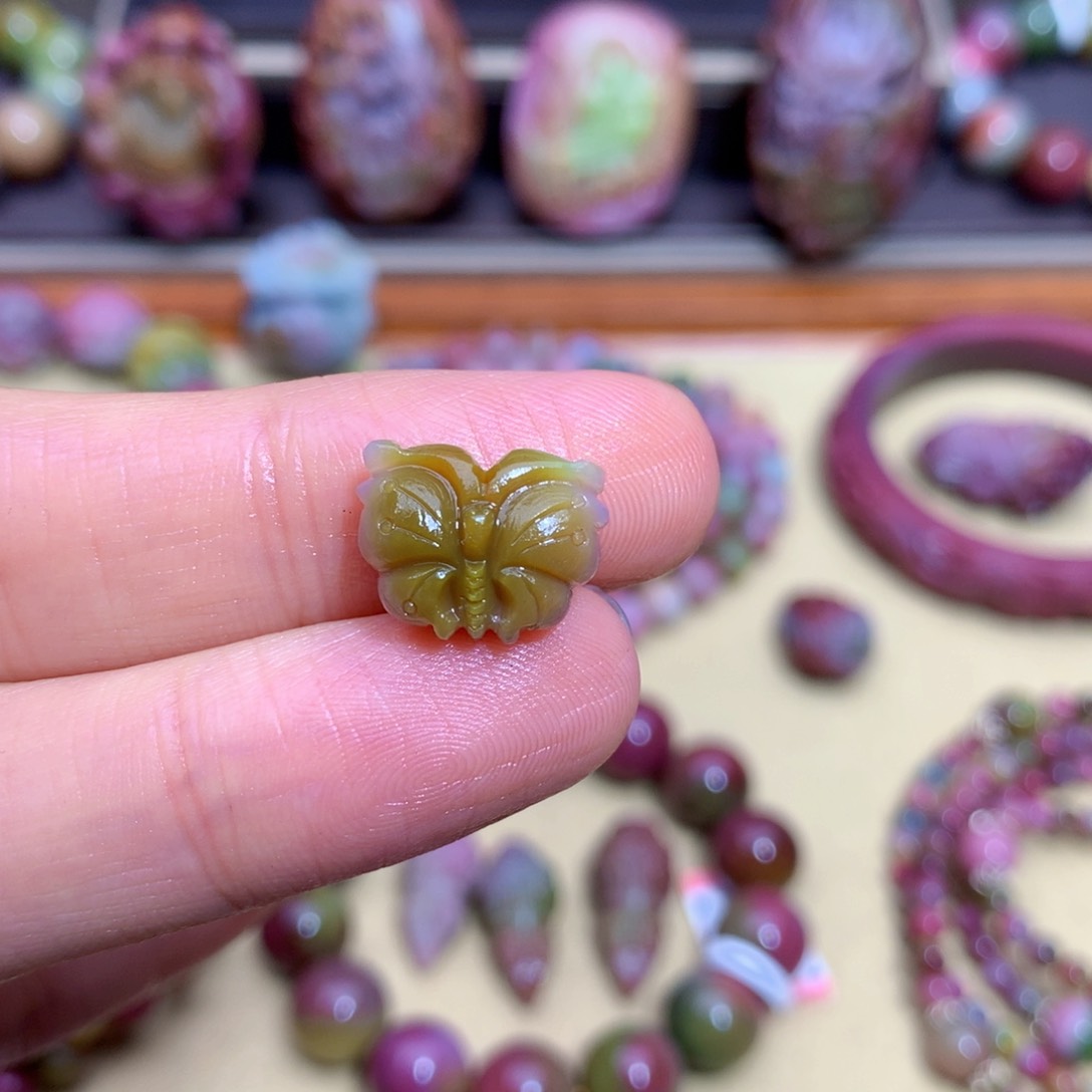 玛瑙挂件未镶嵌盐源