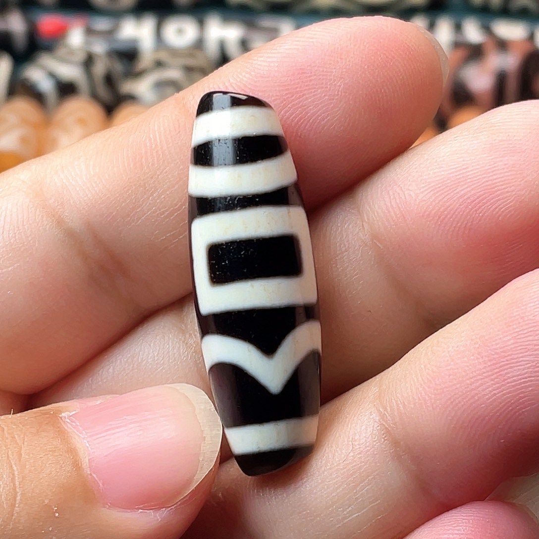 玛瑙/玉髓未镶嵌颈饰朱砂息增怀