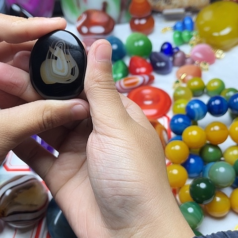 玛瑙/玉髓颈饰未镶嵌