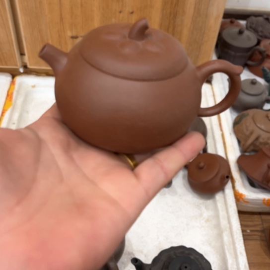 紫砂茶壶瑕疵………………