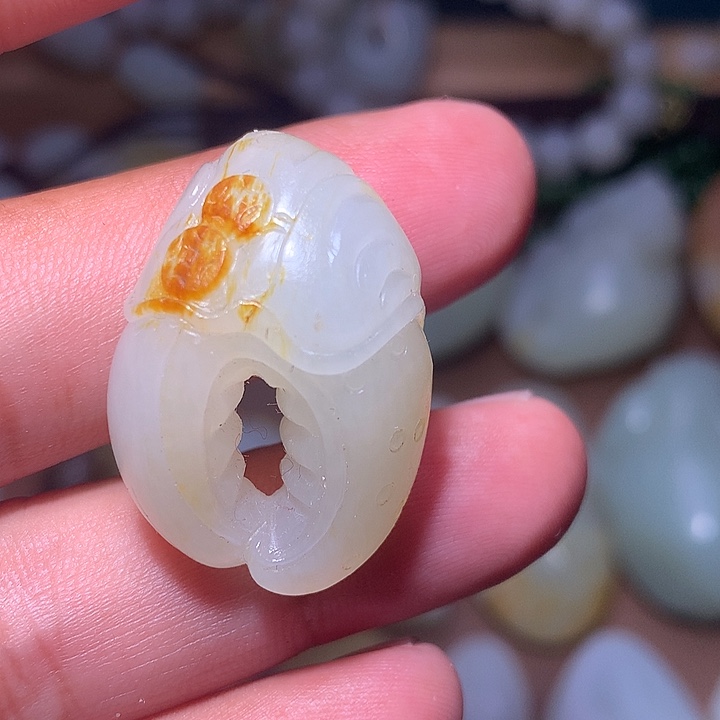 铁***头和田玉未镶嵌颈饰