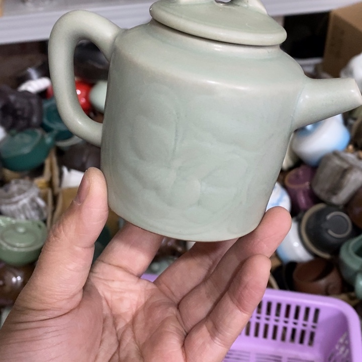 陶瓷艺术品及陶瓷壶