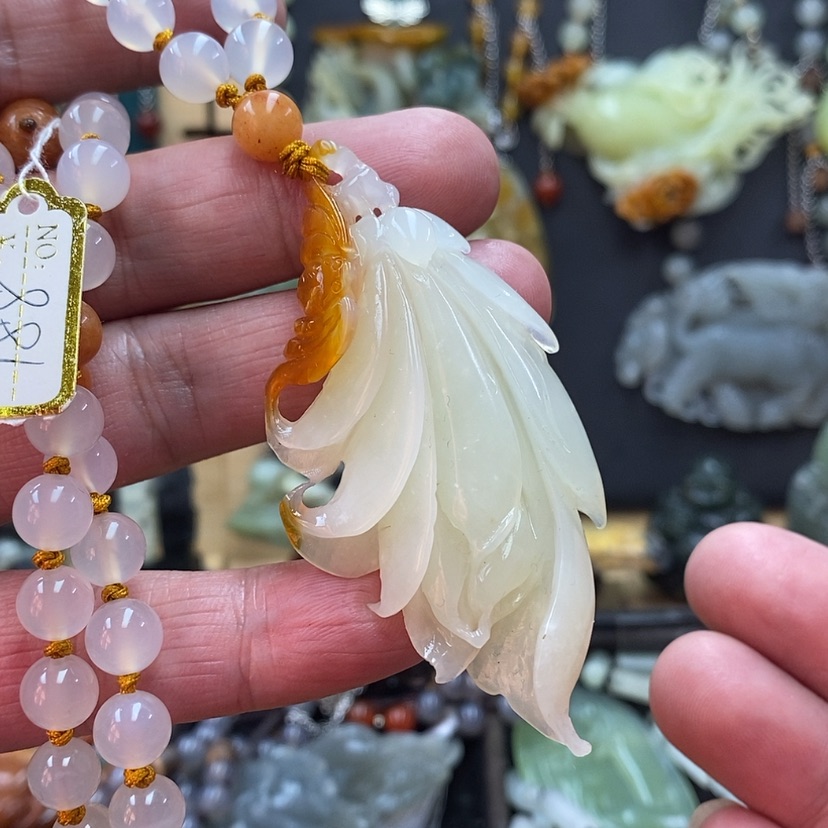 【闪购商品】蛇纹石玉吊坠未镶嵌