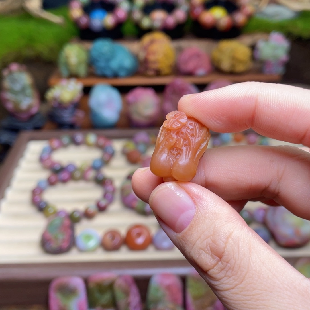 玛瑙/玉髓未镶嵌珠宝半成品盐源玛瑙白菜