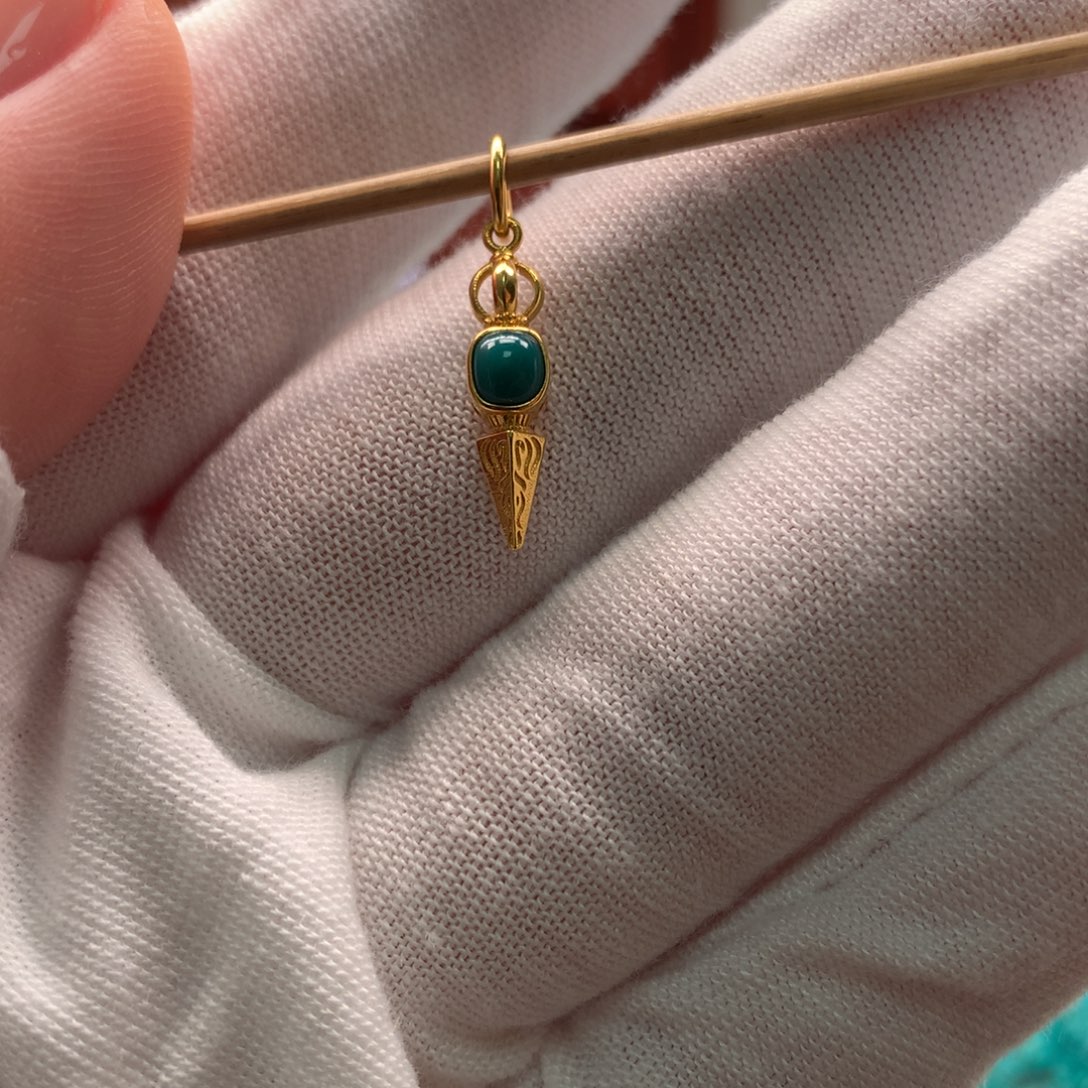 绿松石18K金镶嵌配饰