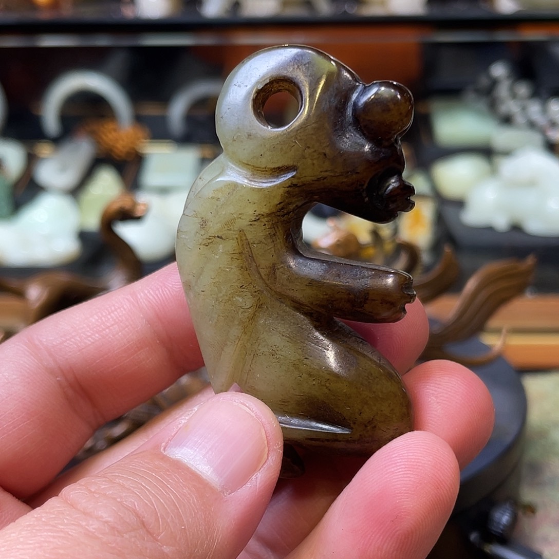 和田玉（糖玉）未镶嵌颈饰