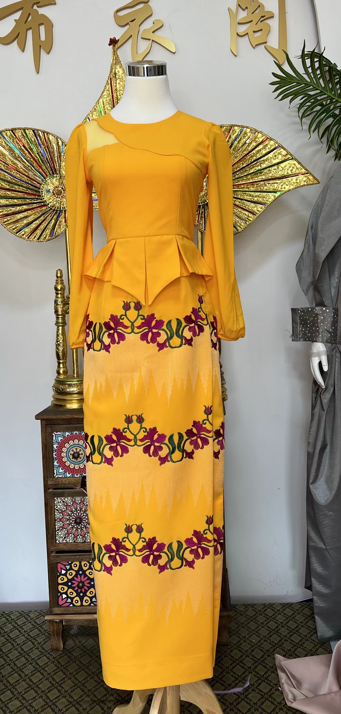 云南少数民族特色傣族手工制作气质时尚款女士套装网红复古傣装