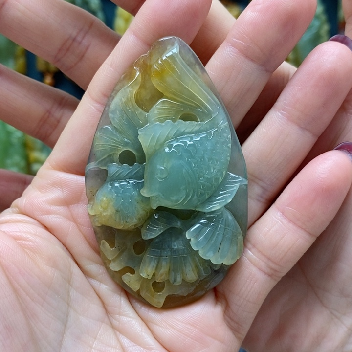 蛇纹石玉挂件未镶嵌