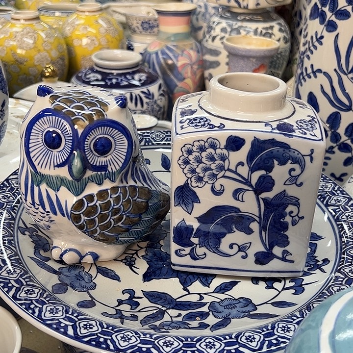 瓷片微瑕陶罐。。。。。。。。。。。