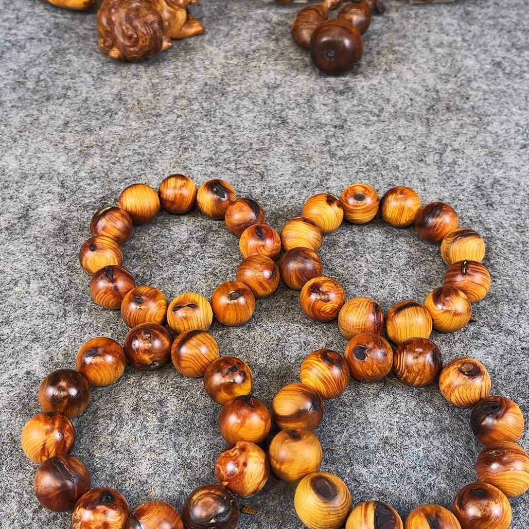 柏木（崖柏）夹石结油2.0闻香料38元一条