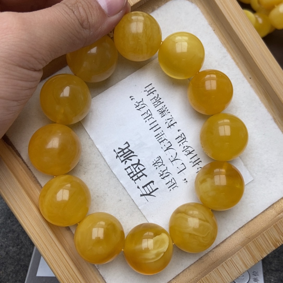 蜜蜡珠宝奇石未镶嵌30