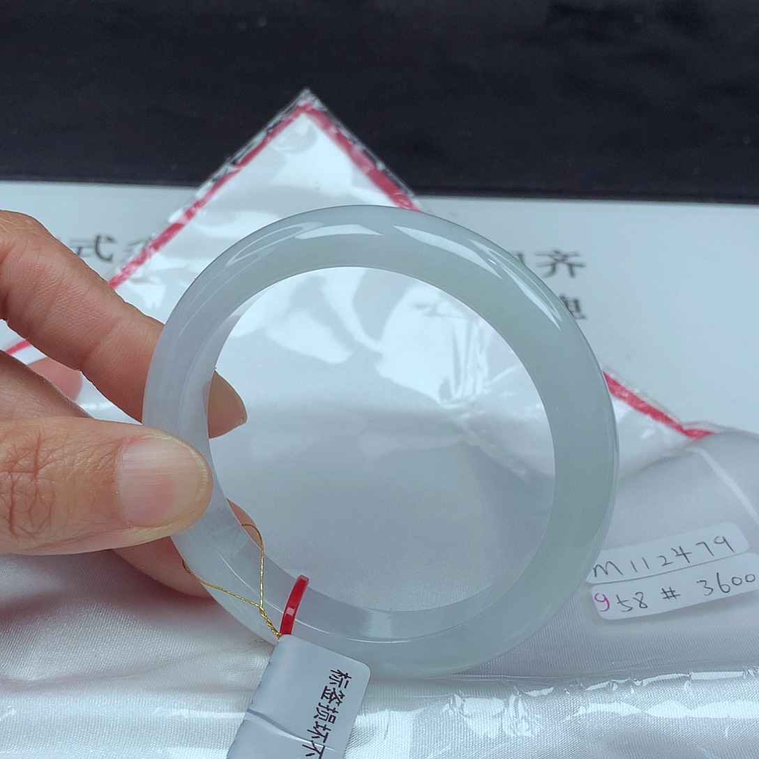 翡翠手镯未镶嵌58圈2479