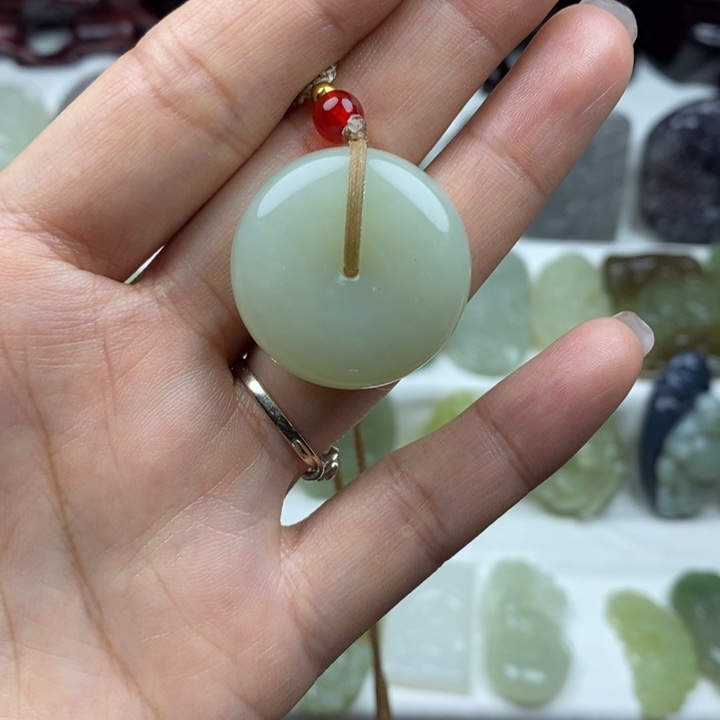 那***莲和田玉（糖玉）未镶嵌颈饰分单拍链接