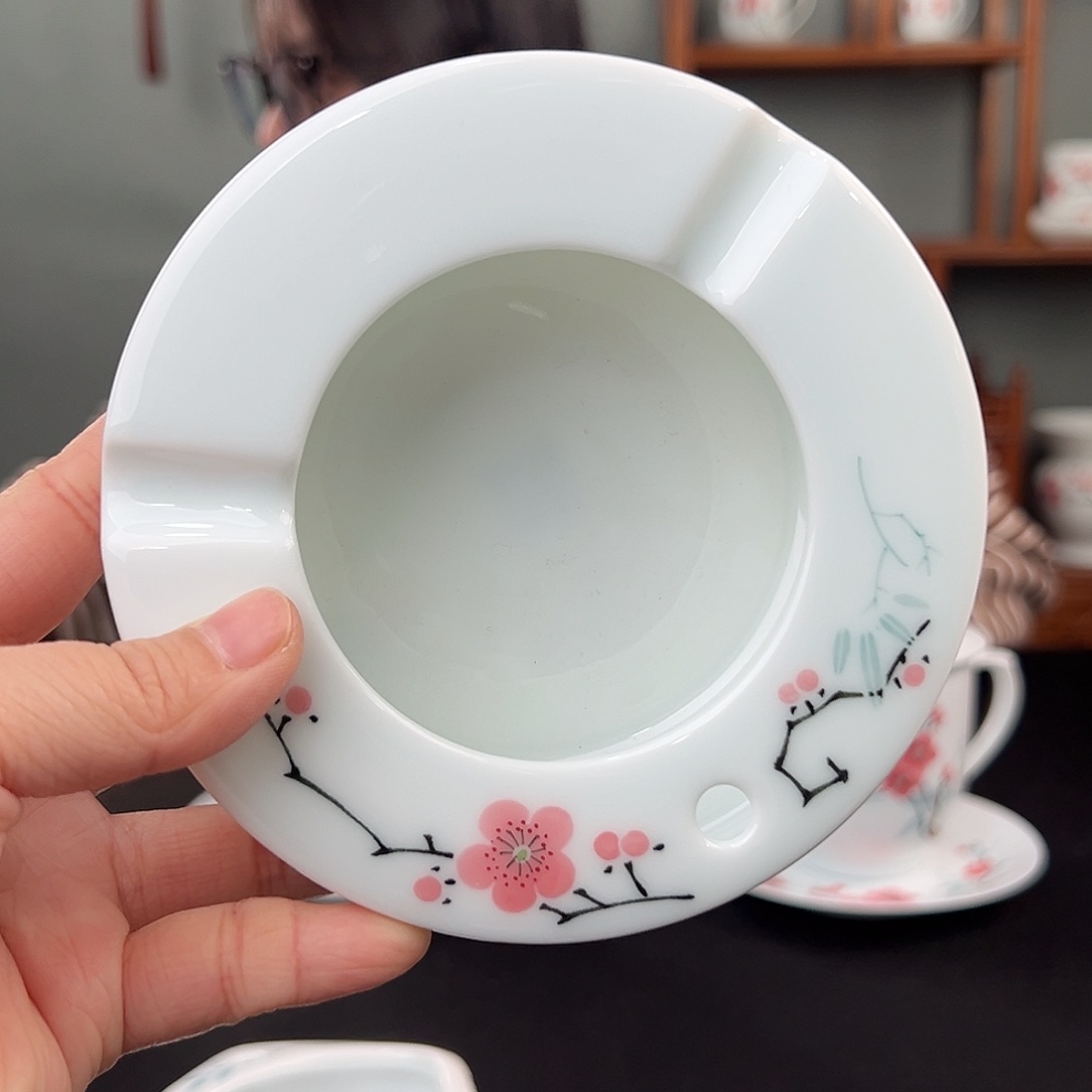 翠竹红梅圆烟缸滑石子