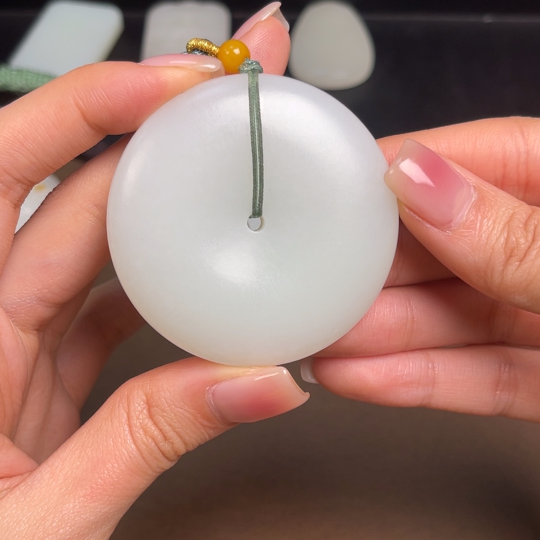 和田玉颈饰未镶嵌888