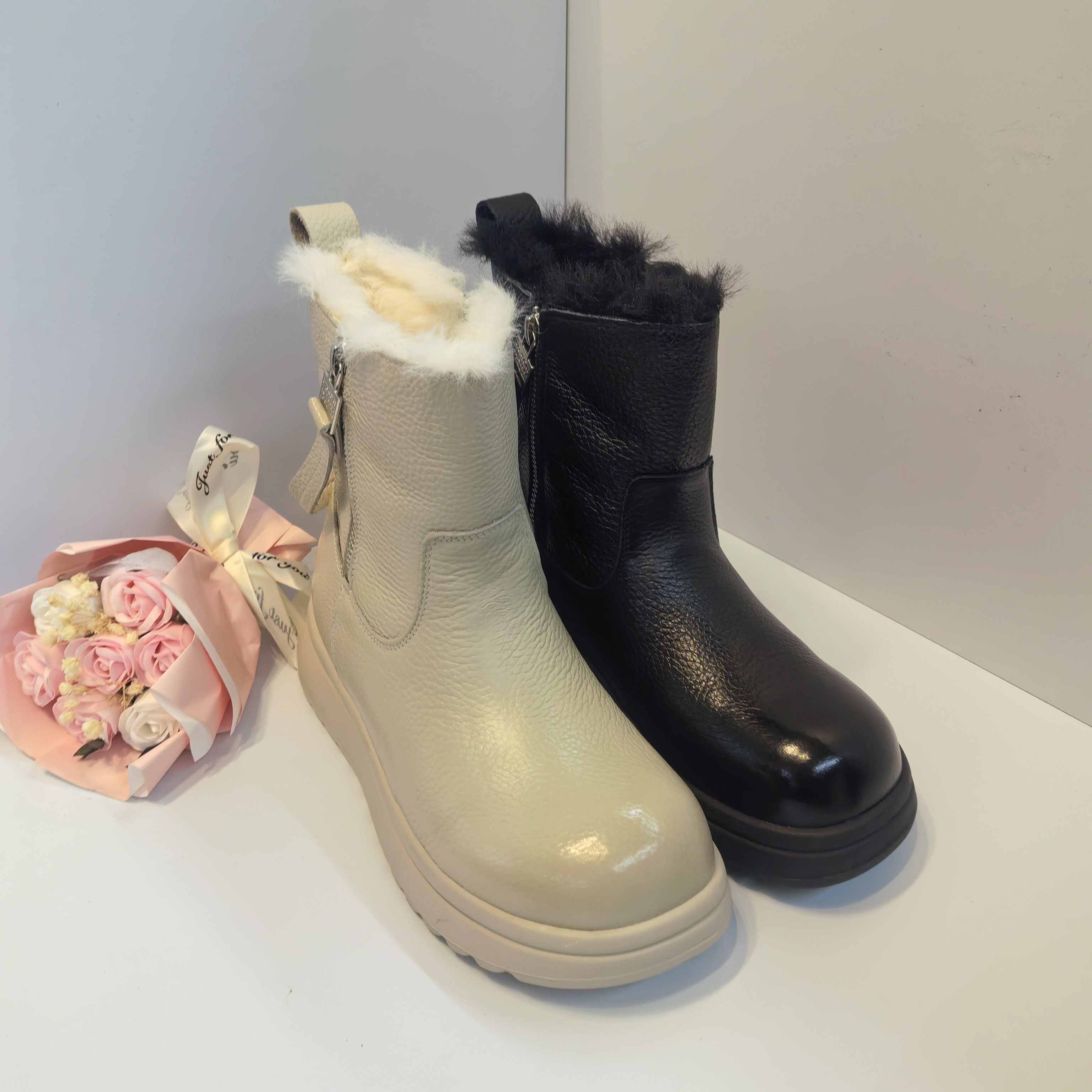牛皮大棉厚底圆头女款冬季加厚保暖防滑厚底短筒雪地靴