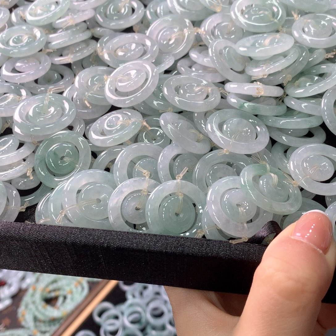 颈饰未镶嵌翡翠多样性发1