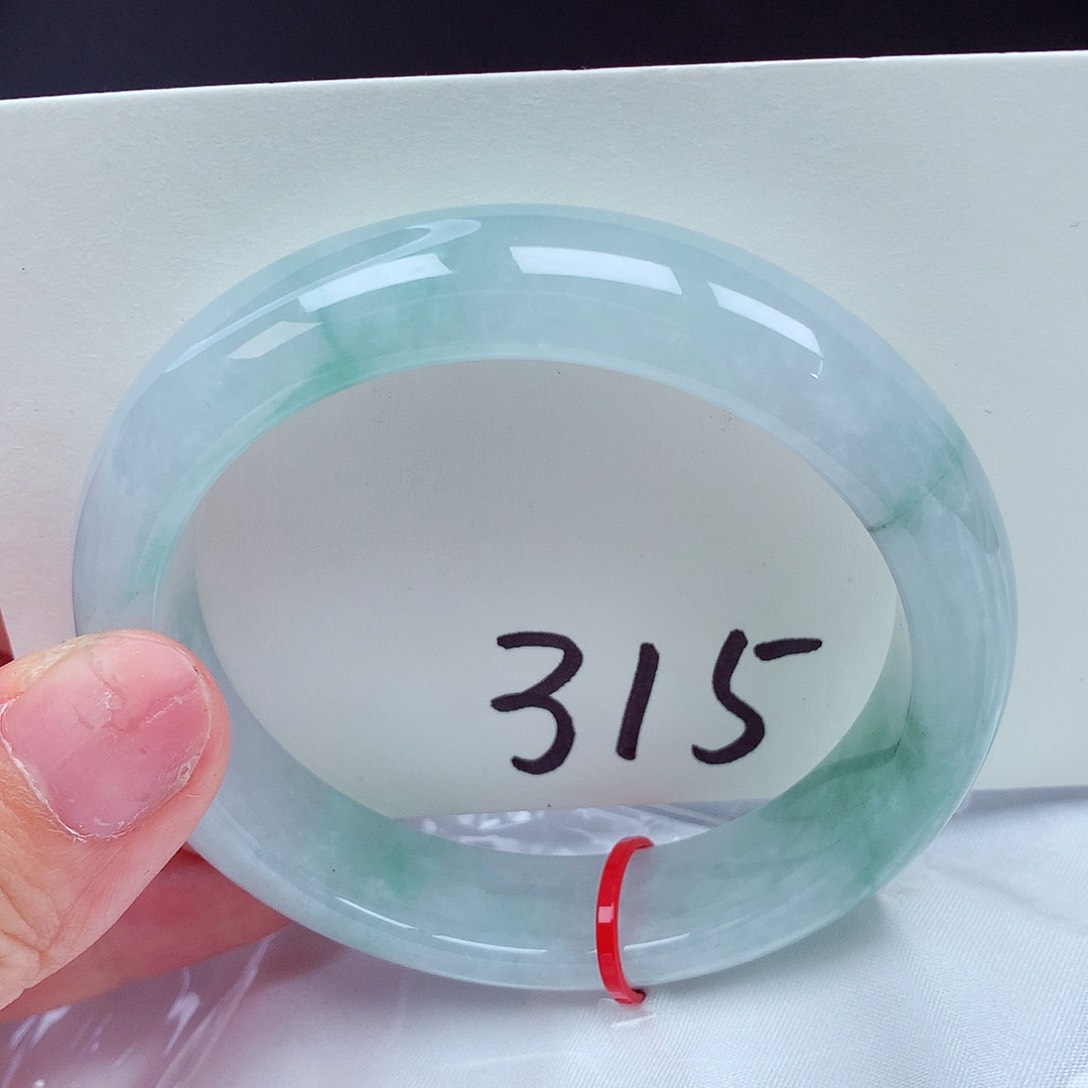 翡翠未镶嵌手镯翡翠