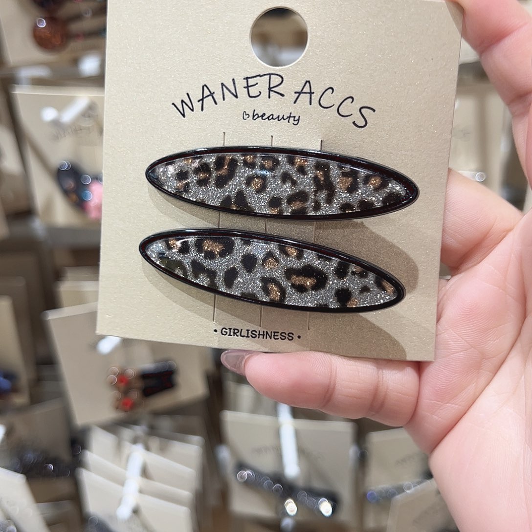 非金属豹纹细闪鸭夹一对