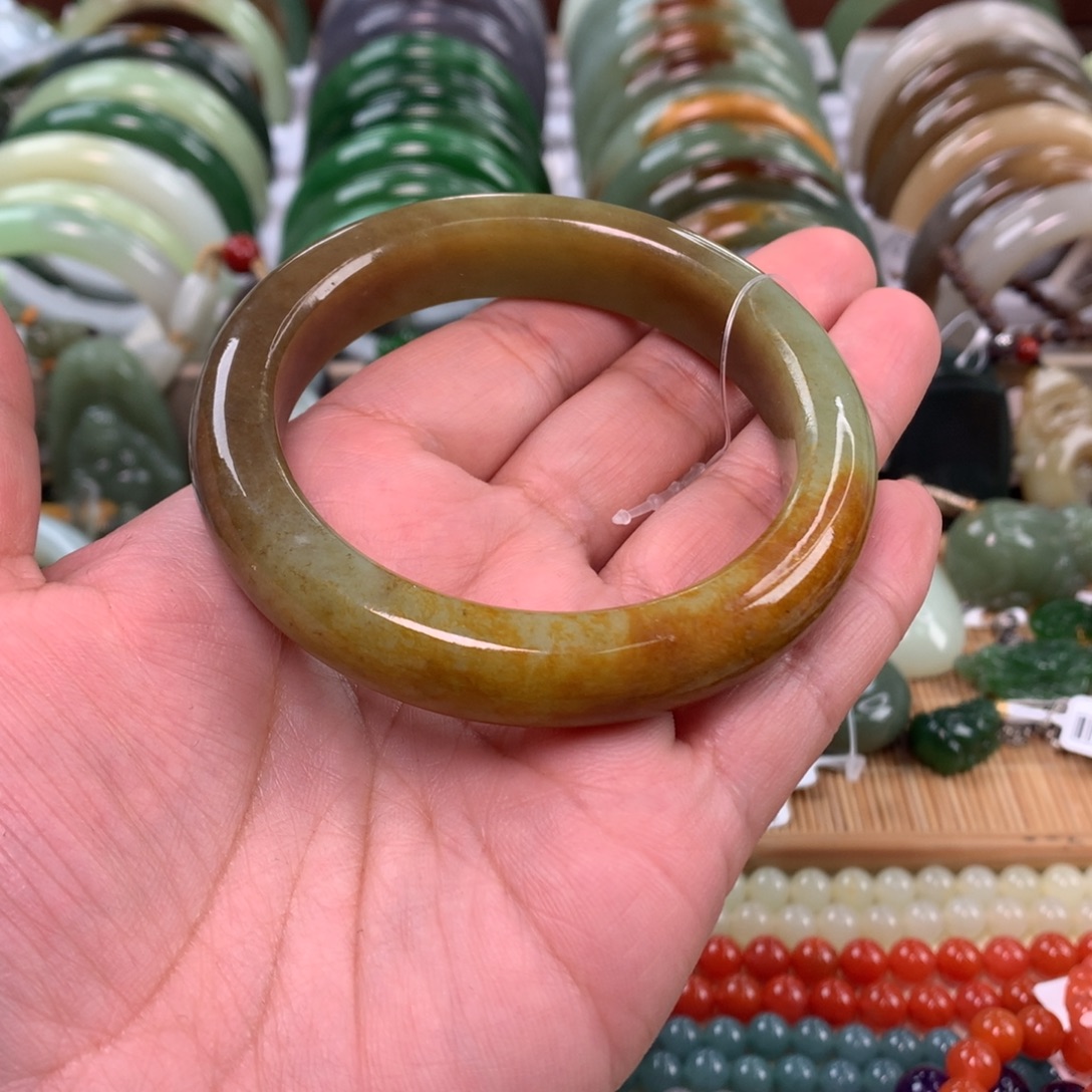 和田玉未镶嵌手镯58_59口径