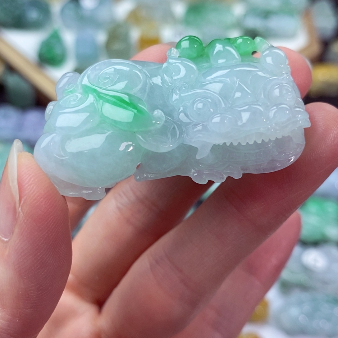 翡翠未镶嵌颈饰天然