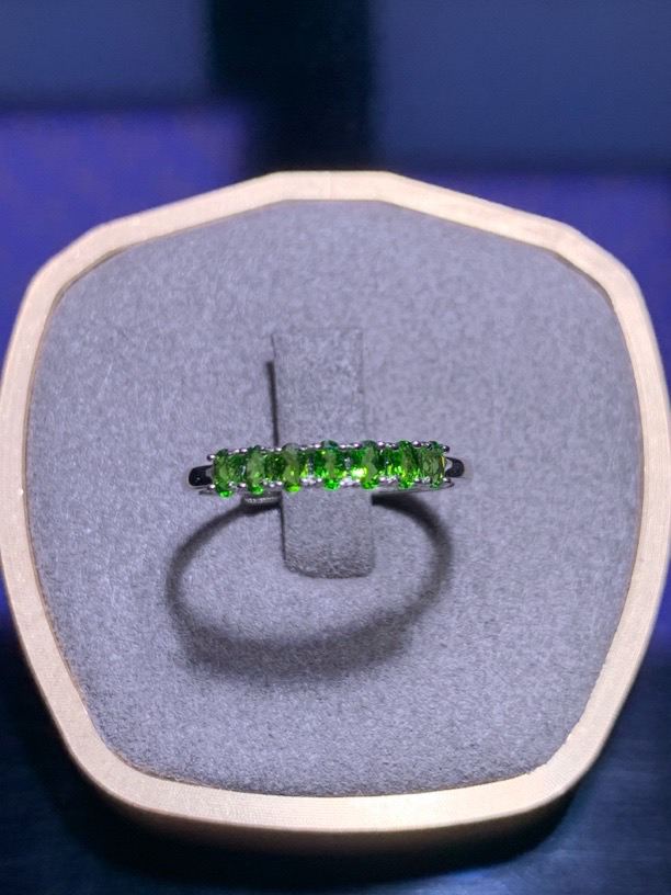 天然俄罗斯透辉石戒指排戒精品超闪耀S925银简约百搭款