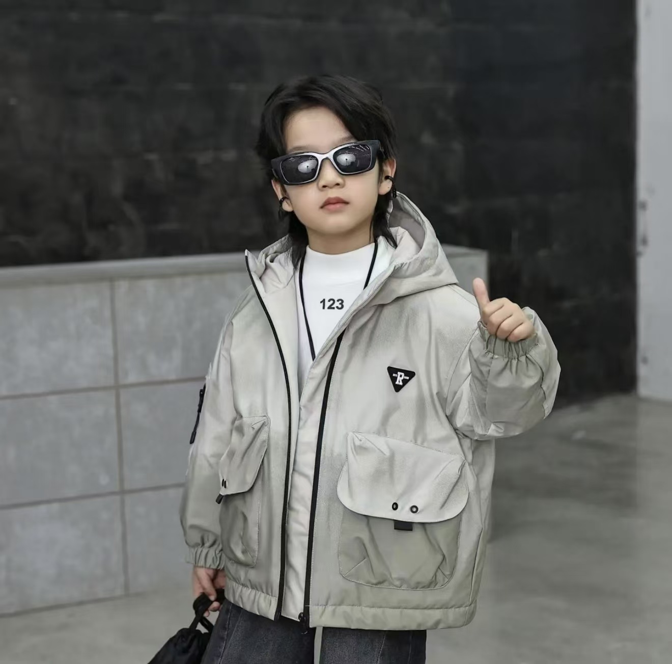 【现货】YRF-80032高品质儿童拼接 保暖简约 中性 帅气防寒服