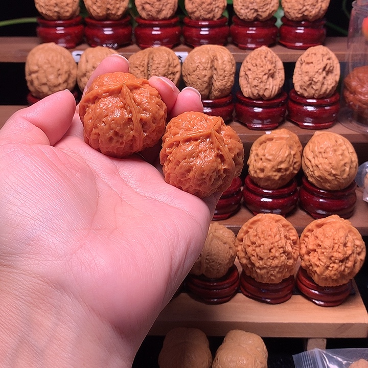 桃核吊坠三棱42尺寸