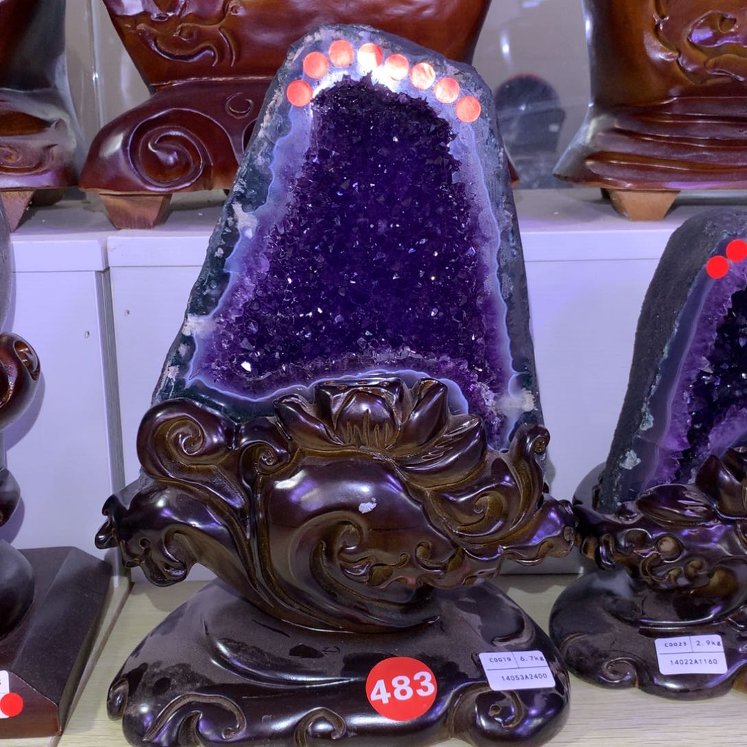 未镶嵌大型摆件（非配饰）紫晶巴西土型小牙满天星晶洞摆件