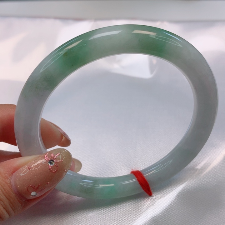 翡翠手镯（圆镯）未镶嵌