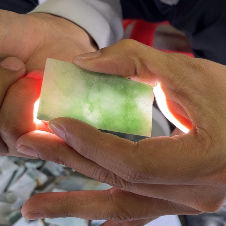 定制翡翠未镶嵌翡翠