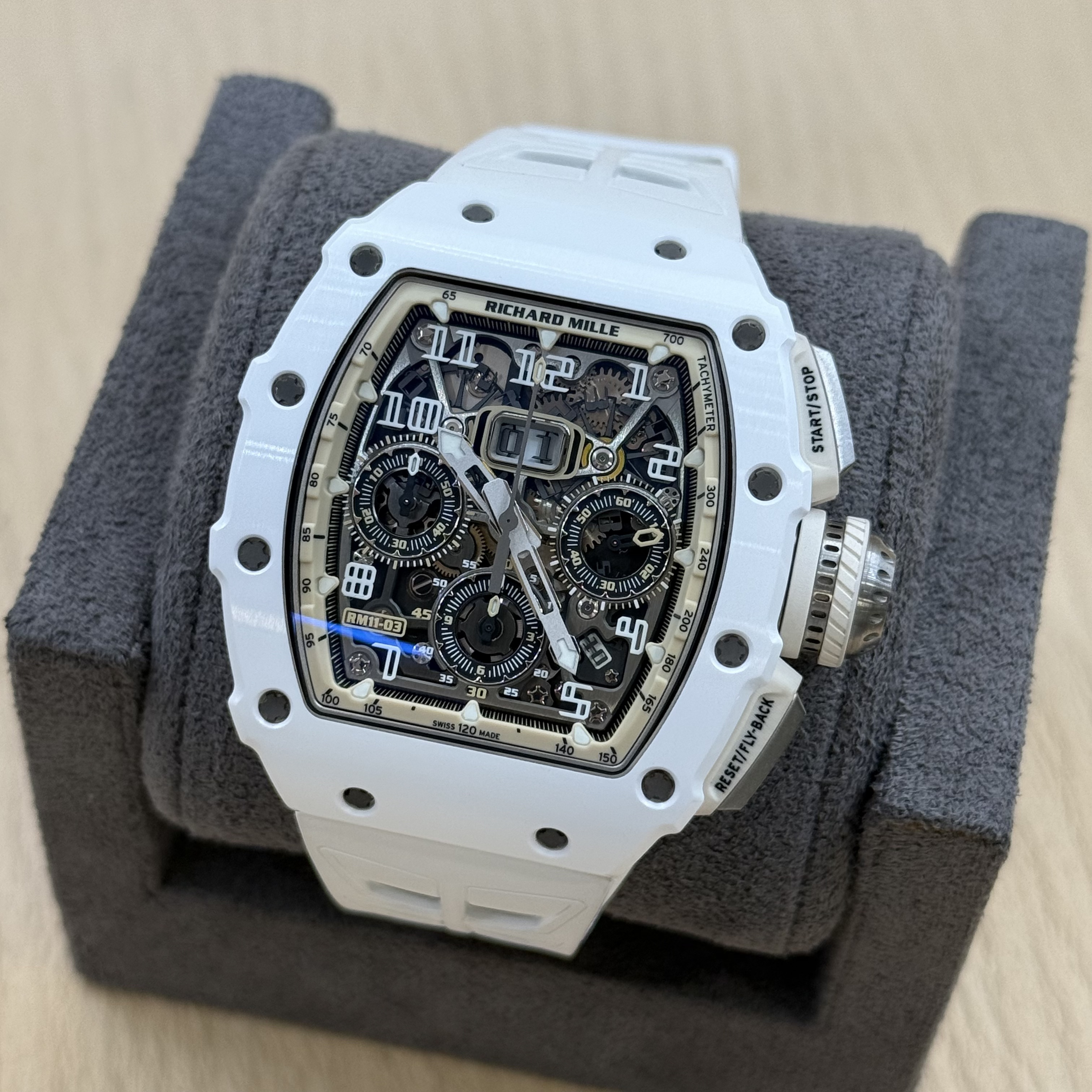 95新 Richard Mille RM11-03白陶瓷幽灵 22年
