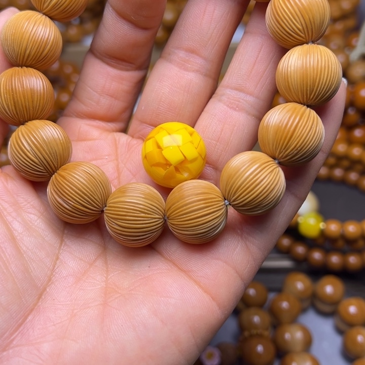 吊坠橄榄核.****?聚宝盆