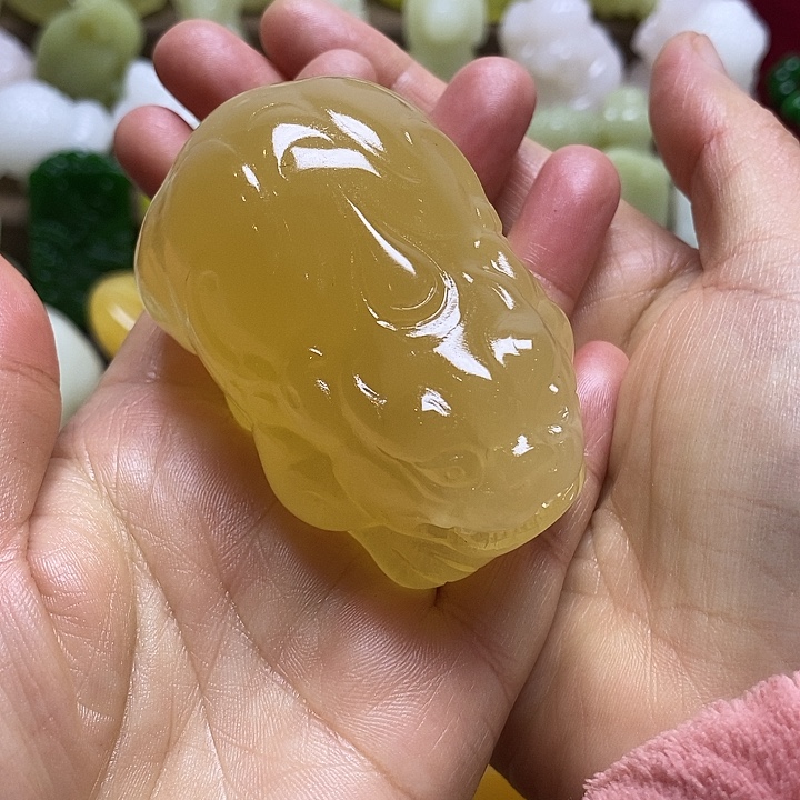 8***6玉天然桌面小摆件