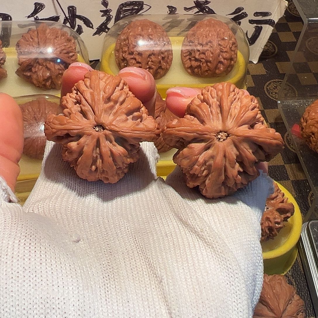 k***)文玩核桃吊坠40全品蓟县虎头王