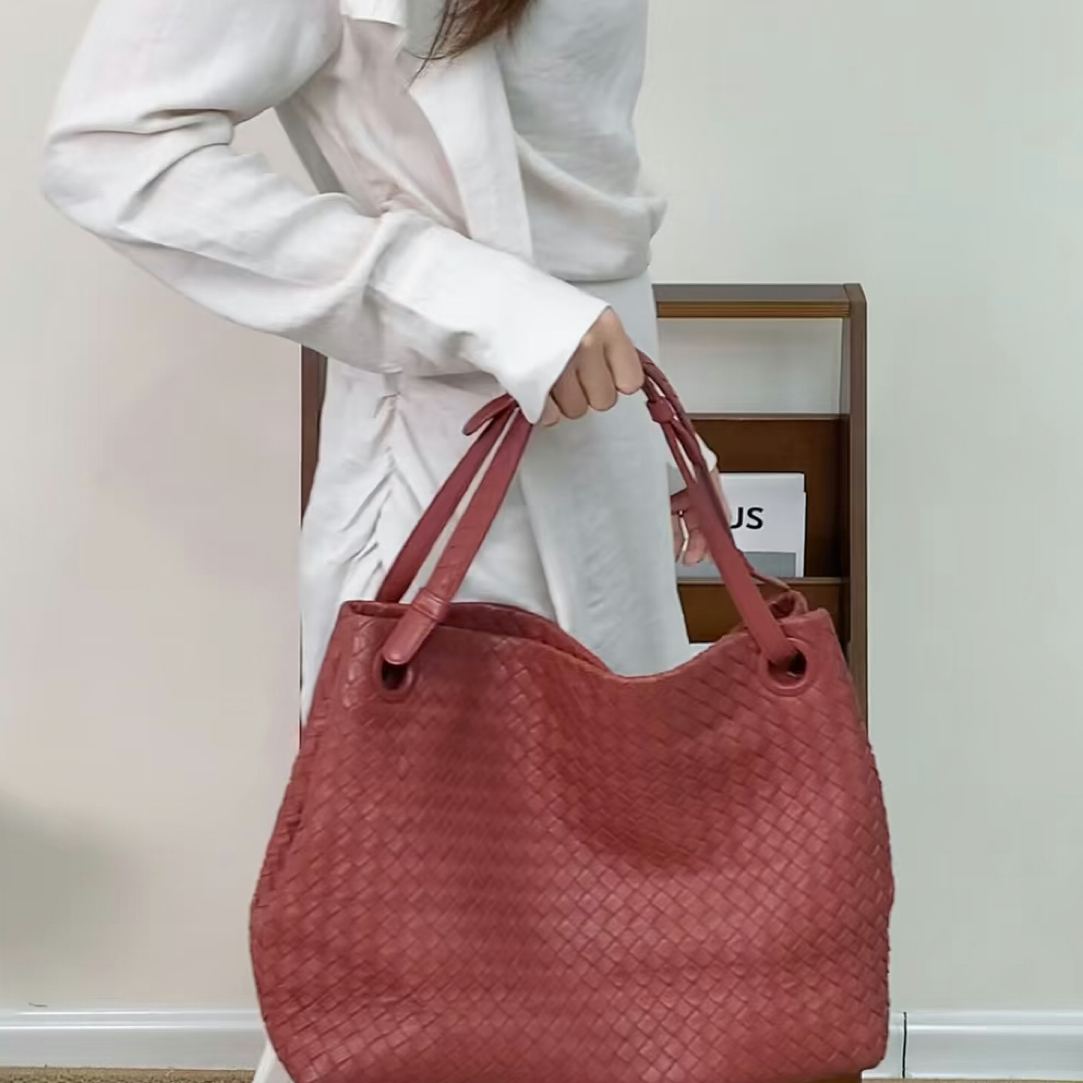 95新 BOTTEGA VENETA/葆蝶家 葆蝶家/单肩包/2252