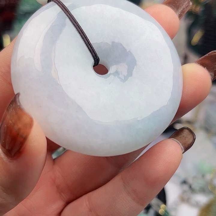 翡翠未镶嵌颈饰挂件