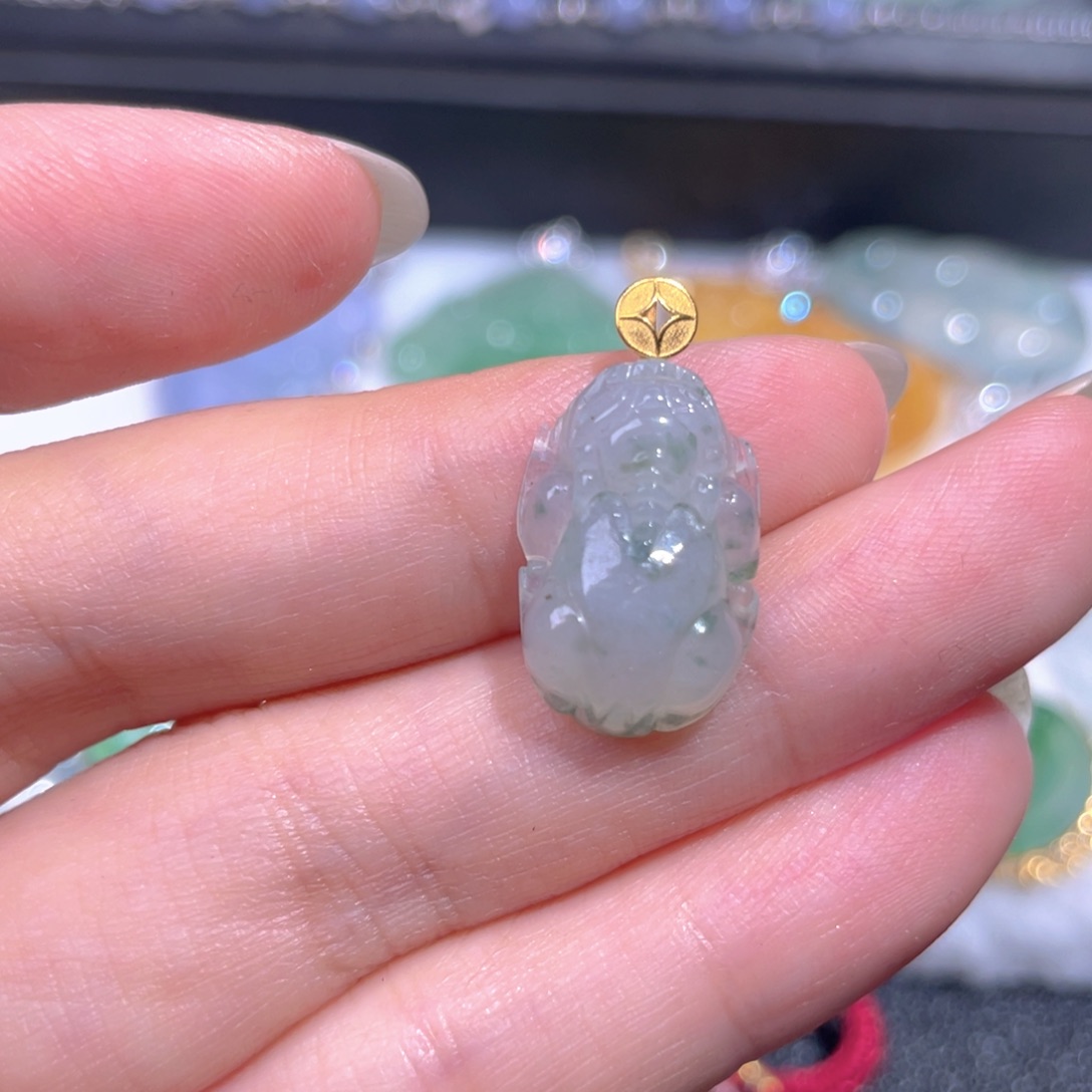 颈饰18K金镶嵌翡翠翡翠