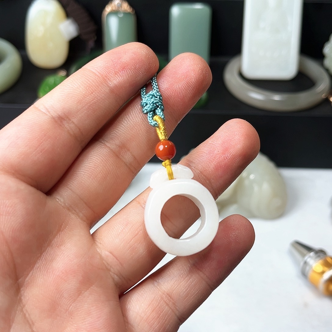 和田玉未镶嵌吊坠(不含链)10