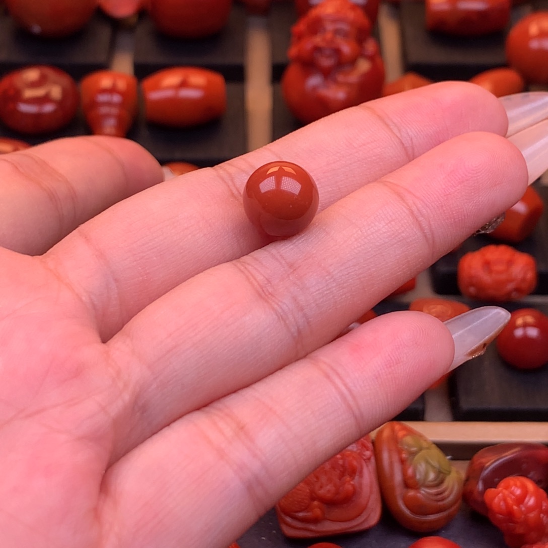 南红玛瑙未镶嵌川料原矿圆珠10mm