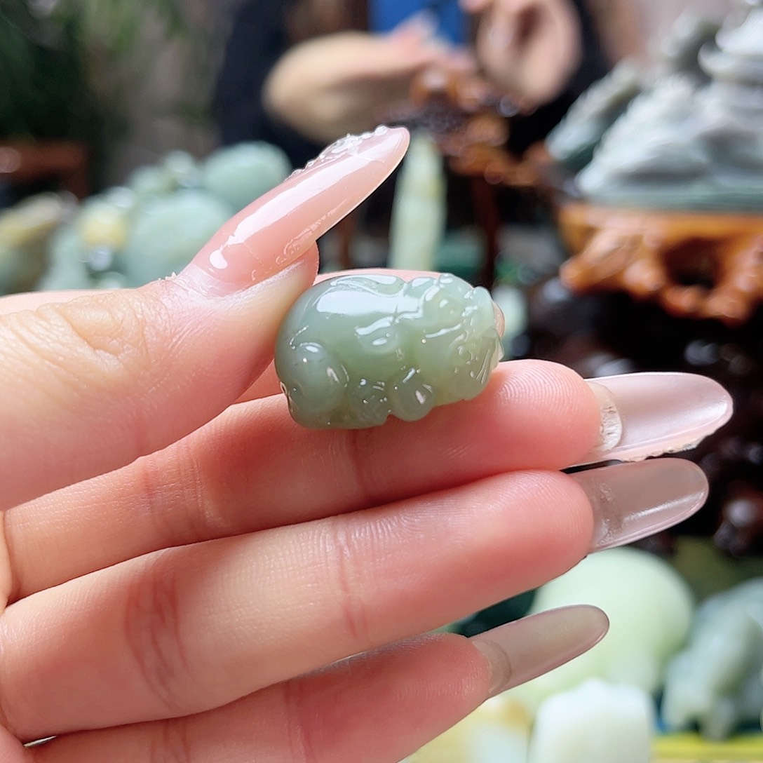 和田玉挂件未镶嵌