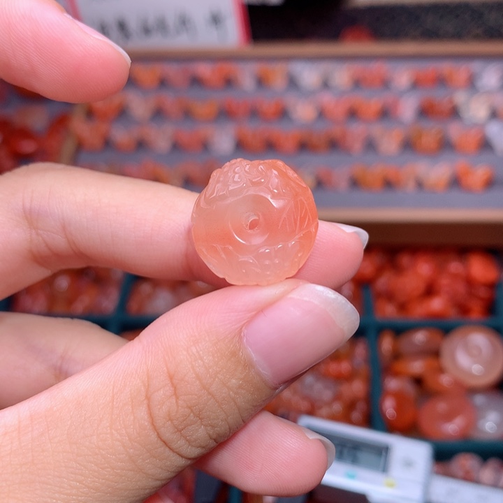 南红玛瑙未镶嵌南红花扣