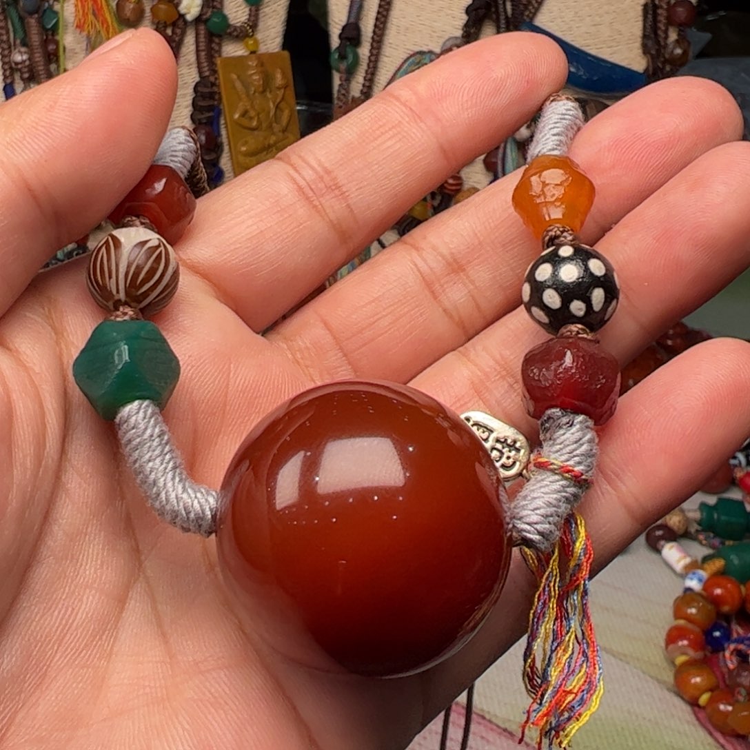 玛瑙/玉髓颈饰未镶嵌