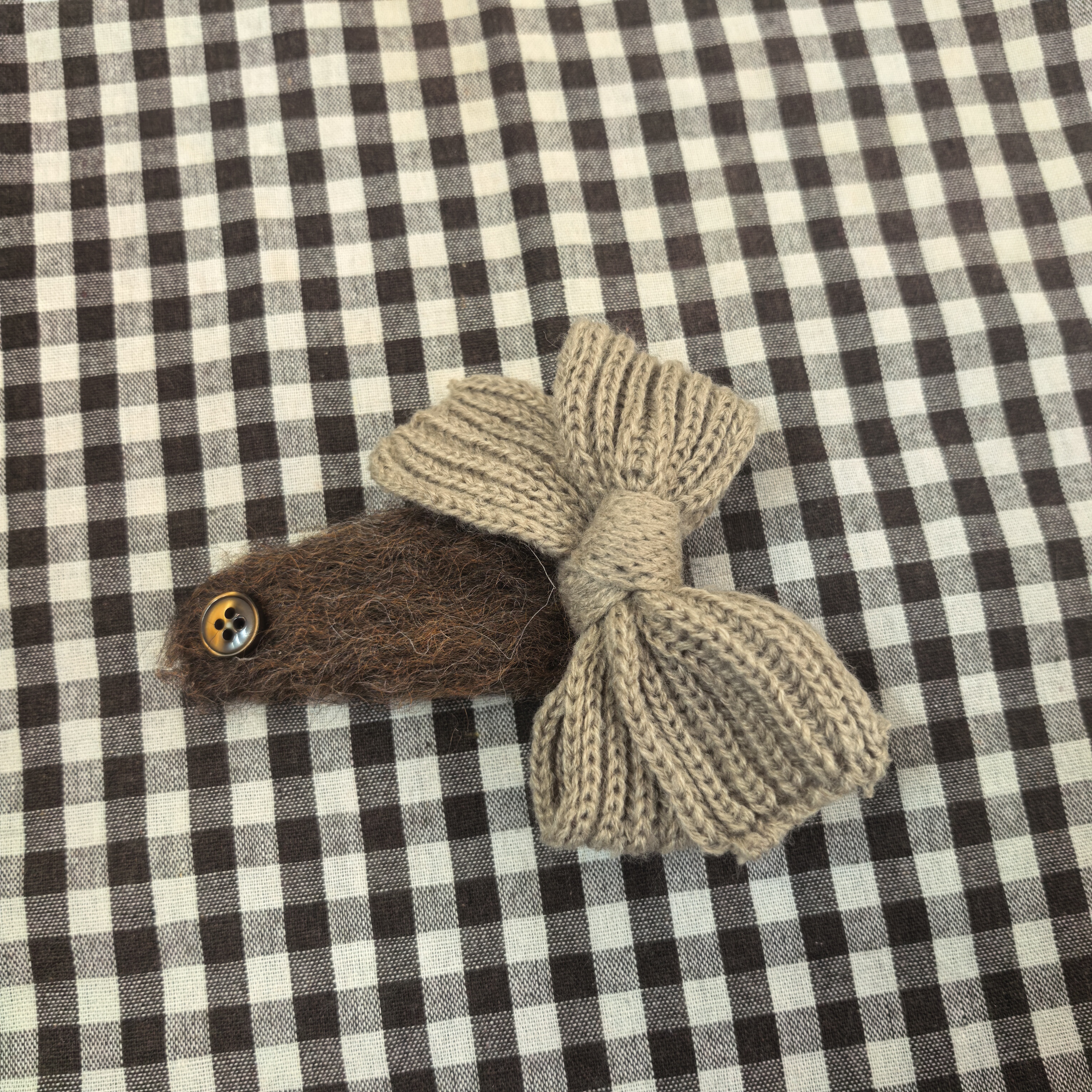 F163咖色蝴蝶结毛毛掰掰夹