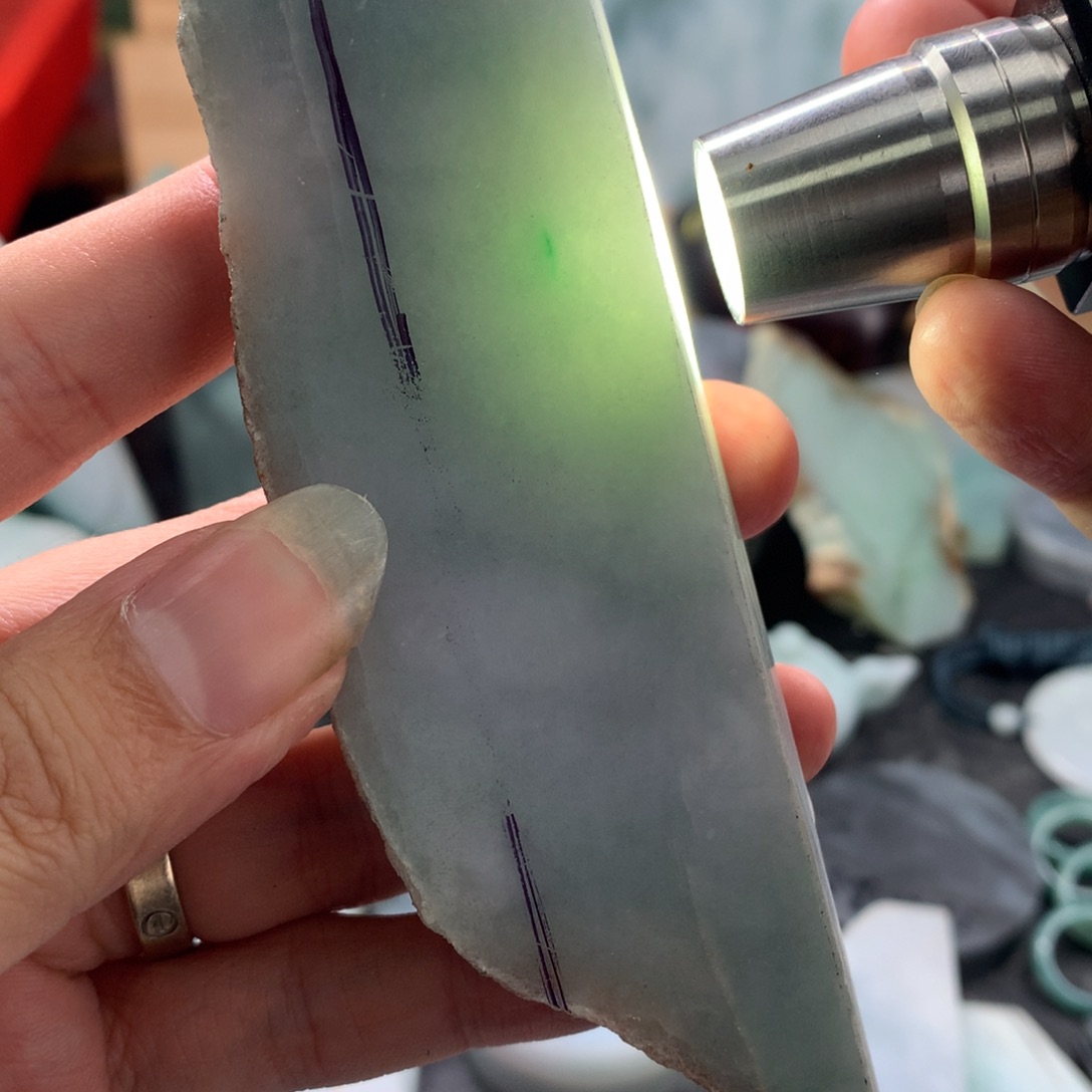 翡翠颈饰未镶嵌料子